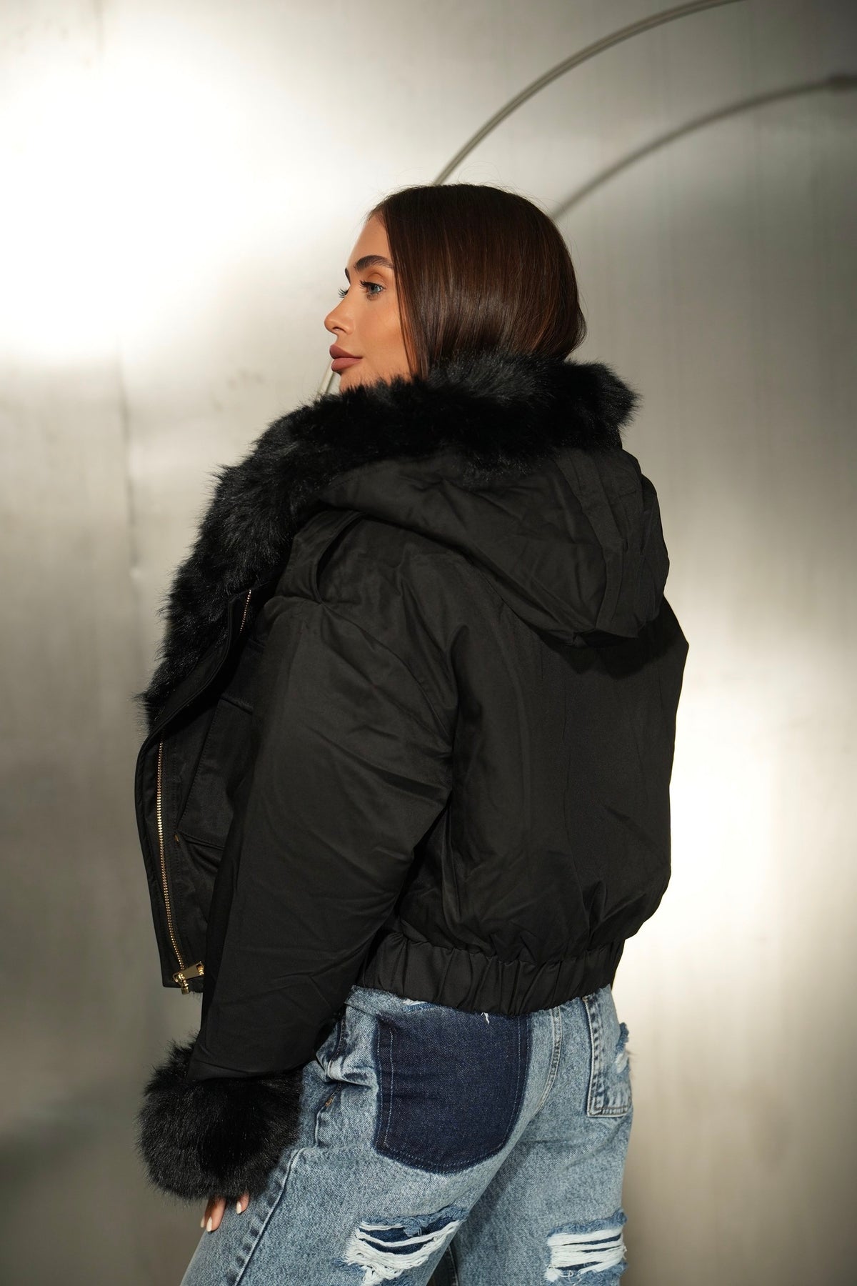 Яке Frostline Black